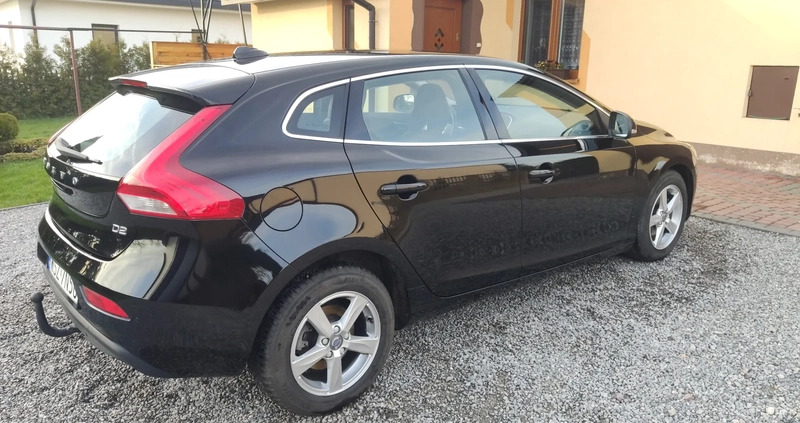 Volvo V40 cena 46000 przebieg: 74788, rok produkcji 2016 z Bierutów małe 466